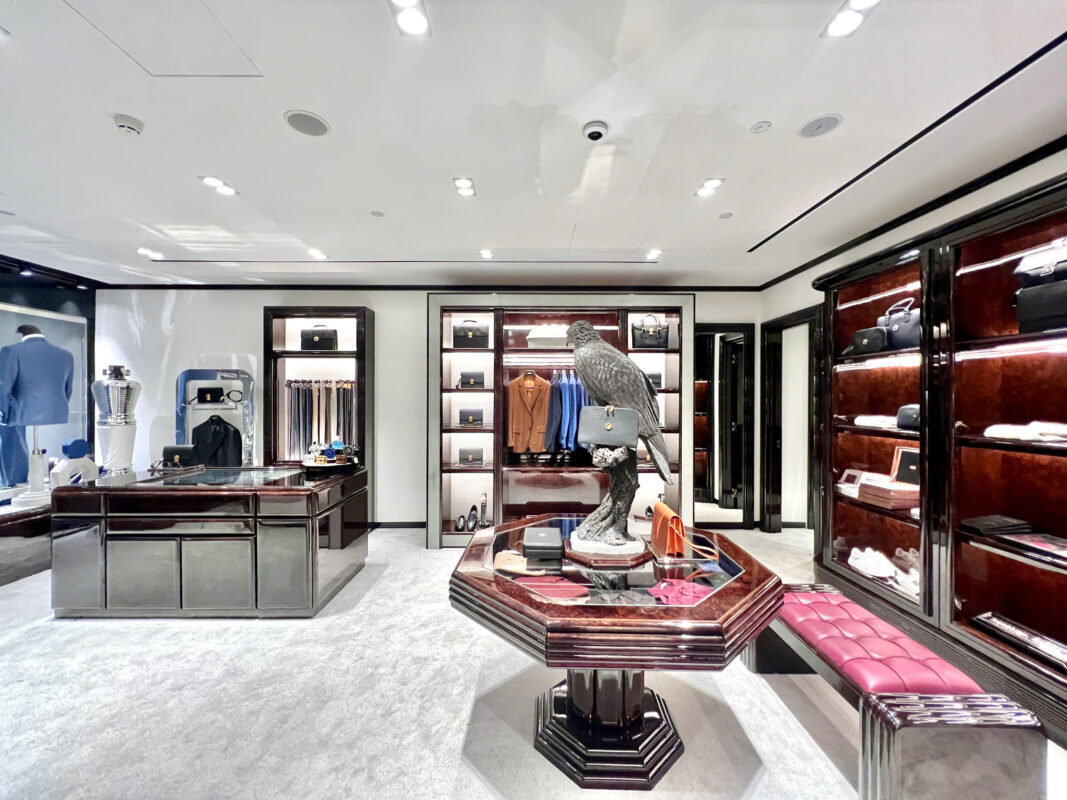 Stefano Ricci TrÀng TiỀn Plaza New Location